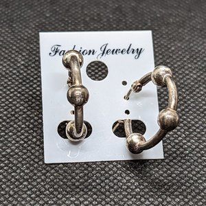 Vintage goth hoops with beads - silver